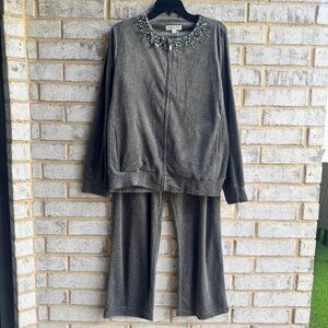 Coldwater Creek 2 Piece Embellished Full Zip Front Velour Jacket & Pants Size L